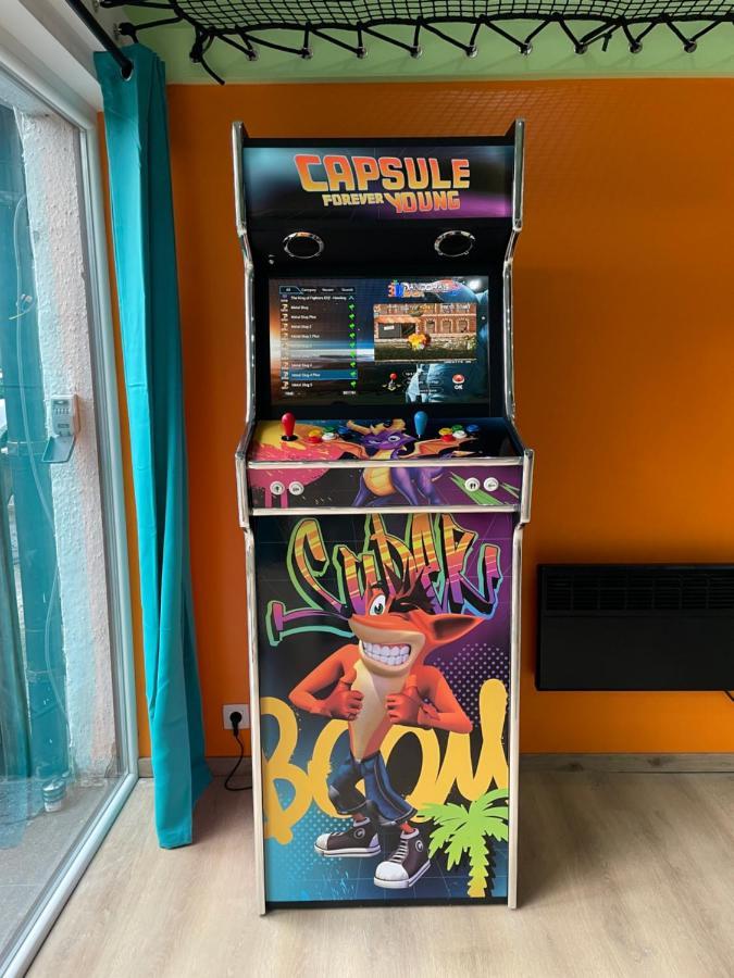Capsule Forever Young - Jacuzzi - Sauna - Billard - Arcade De Jeux - Netflix & Home Cinema - Ping Pong Hastiere-par-dela Buitenkant foto